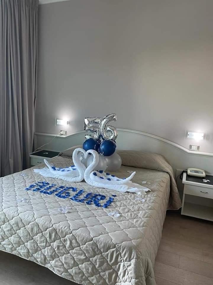 Hotel Maja Pescara Esterno foto