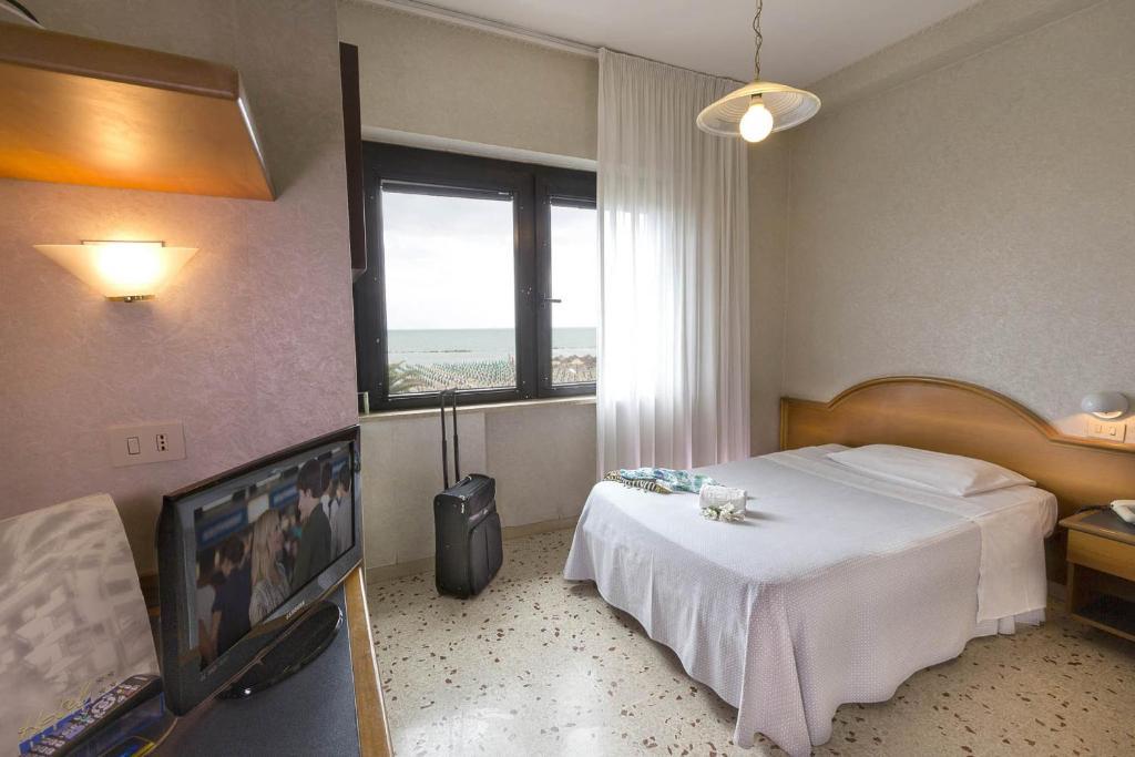 Hotel Maja Pescara Esterno foto