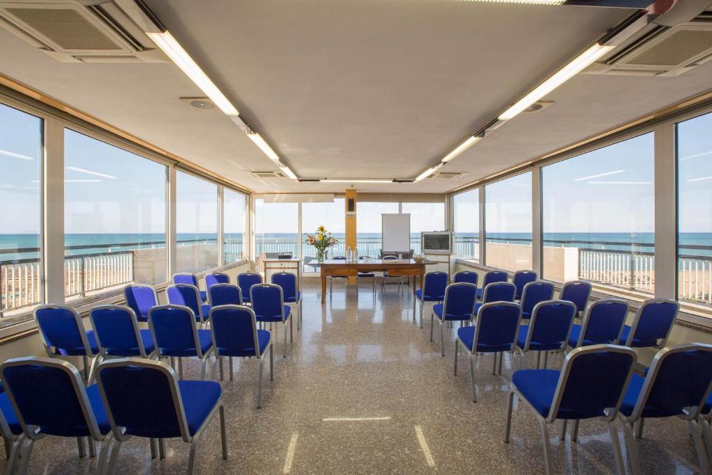 Hotel Maja Pescara Esterno foto